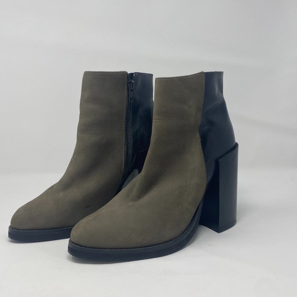 Shoemint Two-Tone Suede Ankle Chunky Heel Boots Size 9